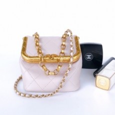 샤넬 CHANEL 2020 SS 램스킨 퀄팅 스몰 키스락백 AS1885 커스텀급