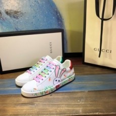 구찌 GUCCI 2020 SS 캐릭터 토끼 커플 스니커즈 커스텀급