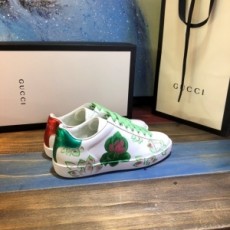구찌 GUCCI 2020 SS 플라워 프린트 커플 스니커즈 커스텀급