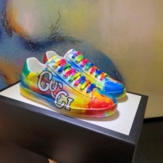 구찌 GUCCI 2020 SS 그래피티 로고 커플 스니커즈 커스텀급