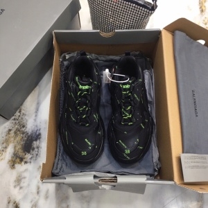 발렌시아가 BALENCIAGA 2020 SS 트리플 업뎃버젼 블랙그린 커플 슈즈