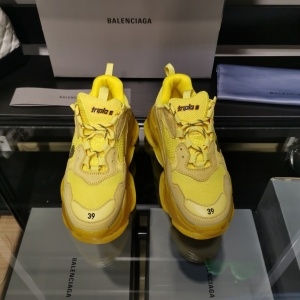 발렌시아가 BALENCIAGA 2020 SS 트리플 디즈니 옐로우 커플 슈즈