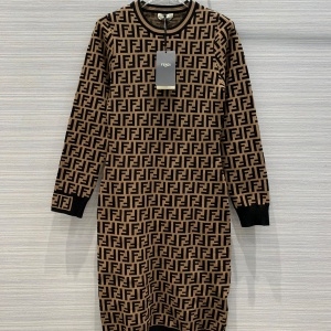 펜디 FENDI 2020 SS 로고무늬 라운드넥 여성 니트