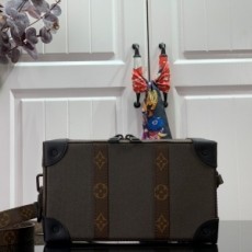 루이비통 LOUIS VUITTON 2020 SS 소프트 트렁크 월릿 크로스백 M30697 커스텀급