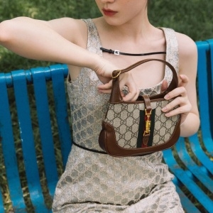 구찌 GUCCI 2020 SS 재키 1961 미니 호보백 637092 커스텀급