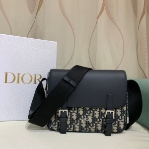 디올 DIOR 2020 SS 오블리크 벨트장식 크로스백 5088 커스텀급