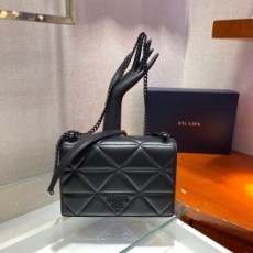 프라다 PRADA 2020 SS 스펙트럼 나파 체인 숄더백 1BD262 커스텀급