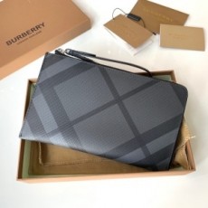 버버리 BURBERRY 2020 SS 체크 지퍼 클러치백 40522791 커스텀급