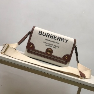버버리 BURBERRY 2020 SS 호스페리 캔버스 노트 크로스백 80302491 커스텀급