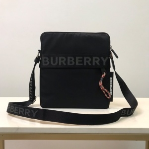 버버리 BURBERRY 2020 SS 로고 디테일 크로스백 80096121 커스텀급