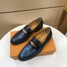 루이비통 LOUIS VUITTON 2020 SS 버클로고 남성 슈즈