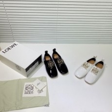 로에베 LOEWE  2020 SS 에나멜  금속로고 여성 슈즈 커스텀급