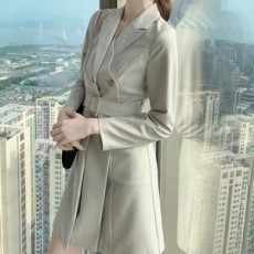 디올 DIOR 2020 SS 벨트장식 카라 긴팔 여성 원피스