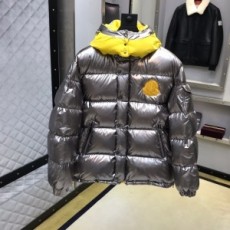 몽클레어 MONCLER 2020 SS 패치로고 양면 남여공용 패딩