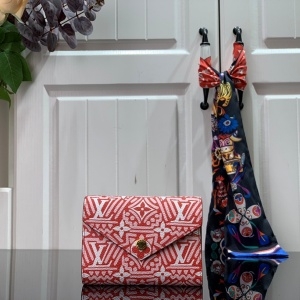 루이비통 LOUIS VUITTON 2020 SS 크래프티 빅토린 월릿 M69743 커스텀급