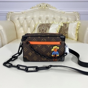 루이비통 LOUIS VUITTON 2020 SS 캐릭터 자수 체인 박스백 M80159 커스텀급