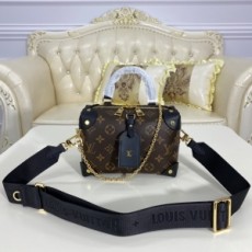 루이비통 LOUIS VUITTON 2020 SS 모노그램 쁘띠뜨 말 수플백 M45571 커스텀급