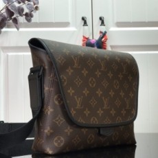 루이비통 LOUIS VUITTON 2020 SS 모노그램 오디세이 메신저백 M44223 커스텀급