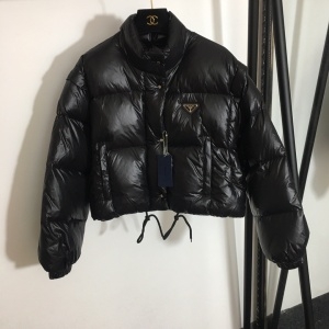 프라다 PRADA 2020 SS 삼각로고 퀄팅 여성 롱패딩 커스텀급