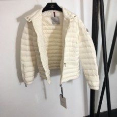 몽클레어 MONCLER 2020 SS 퀄팅 지퍼 아이보리 여성 반패딩 커스텀급