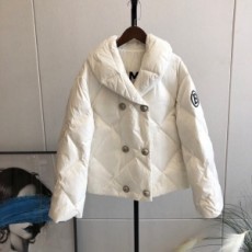 발망 BALMAIN 2020 SS 퀄팅 후드 유광 화이트 여성 반패딩 커스텀급