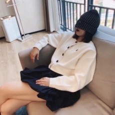 셀린느 CELINE 2020 SS 캐릭터 로고 자수 여성 니트 가디건 커스텀급