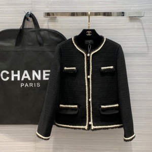 샤넬 CHANEL 2020 SS 트위드 진주단추 포켓 여성 자켓 커스텀급