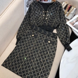 샤넬 CHANEL 2020 SS 체크 금속체인 단추 여성 투피스 커스텀급