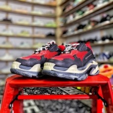 발렌시아가 BALENCOAGA 2020 SS 트리플S 레드블랙 신상 버젼 커플 슈즈 커스텀급