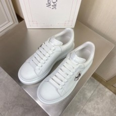 알렉산더 맥퀸 ALEXANDER MCQUEEN 2020 SS 오버솔 캐릭터 로고 신형 커플 슈즈 커스텀급