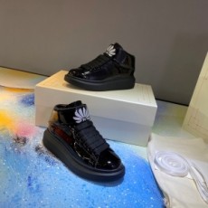 알렉산더 맥퀸 ALEXANDER MCQUEEN 2020 SS 오버솔 블랙 유광 신형 커플 슈즈 커스텀급