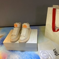 알렉산더 맥퀸 ALEXANDER MCQUEEN 2020 SS 오버솔 아이보리 유광 신형 커플 슈즈 커스텀급