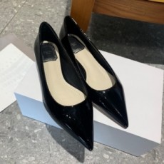 디올 DIOR 2020 SS 에나멜 레더 여성 플랫슈즈