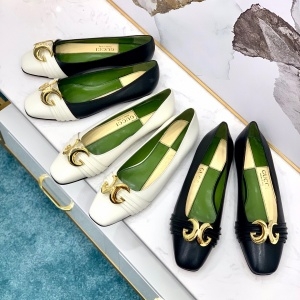 구찌 GUCCI 2020 SS GG로고 투톤 여성 플랫슈즈