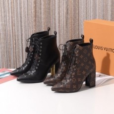 루이비통 LOUIS VUITTON 2020 SS 끈장식 패치 여성 앵글부츠