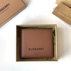 버버리 BUEBERRY 2020 SS 호스페리 프린트 레더 브라운 반지갑 80146941 커스텀급