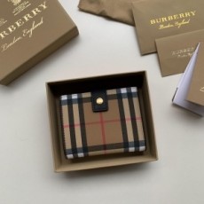 버버리 BUEBERRY 2020 SS 빈티지 체크 레더 폴딩 블랙 반지갑 40734311 커스텀급