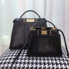 펜디 FENDI 2020 SS 피카부 스티치 유광 블랙 토트백 커스텀급
