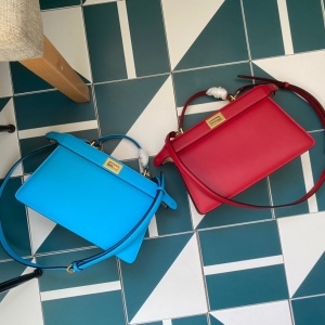 펜디 FENDI 2020 SS 피카부 아이코닉 미니 토트백 커스텀급