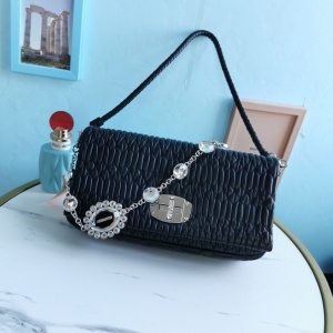 미우미우 MIUMIU 2020 SS 나파 크리스탈 클러치 숄더백 5BD233 미러급
