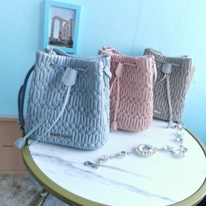 미우미우 MIUMIU 2020 SS 마틀라세 크리스탈 버킷백 5BE050 미러급