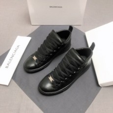 발렌시아가 BALENCIAGA 2020 SS 금속패치 남성 슈즈