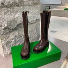 보테가 베네타 BOTTEGA VENETA 2020 SS 지퍼 가죽패치 브라운 여성 롱부츠