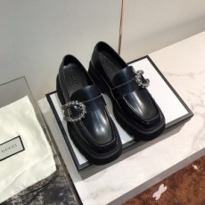 구찌 GUCCI 2020 SS 금속버클 웨지힐 여성 슈즈