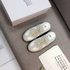메종 마르지엘라 MAISON MARGIELA 2020 SS 로고 투톤 커플 뮐 슈즈