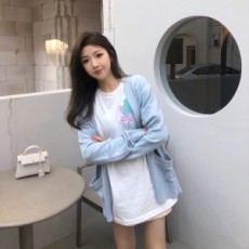 디올 DIOR 2020 SS 캐릭터 로고 자수 포켓 여성 니트 가디건