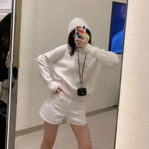 샤넬 CHANEL 2020 SS CC로고 후드 여성 니트