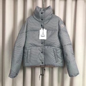 몽클레어 MONCLER 2020 SS 체크 패치로고 여성 패딩 커스텀급