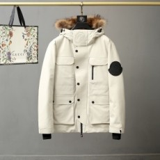 몽클레어 MONCLER 2020 SS 지퍼 포켓 로고 남성 패딩 커스텀급