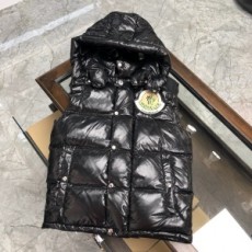 몽클레어 MONCLER 2020 SS 패치로고 퀄팅 유광 남성 패딩조끼 커스텀급